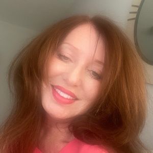 Meet your Posher, Elena